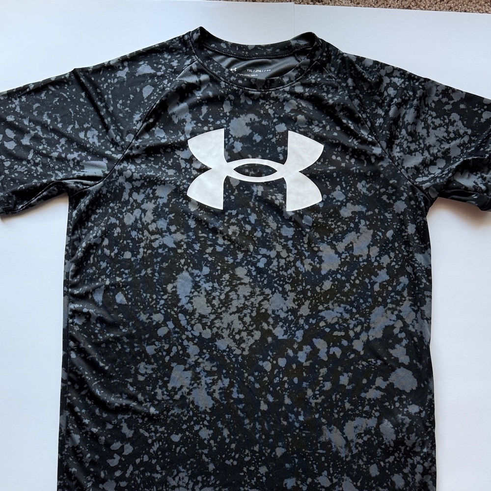 Boys UA Tech Big Logo Shirt XL
